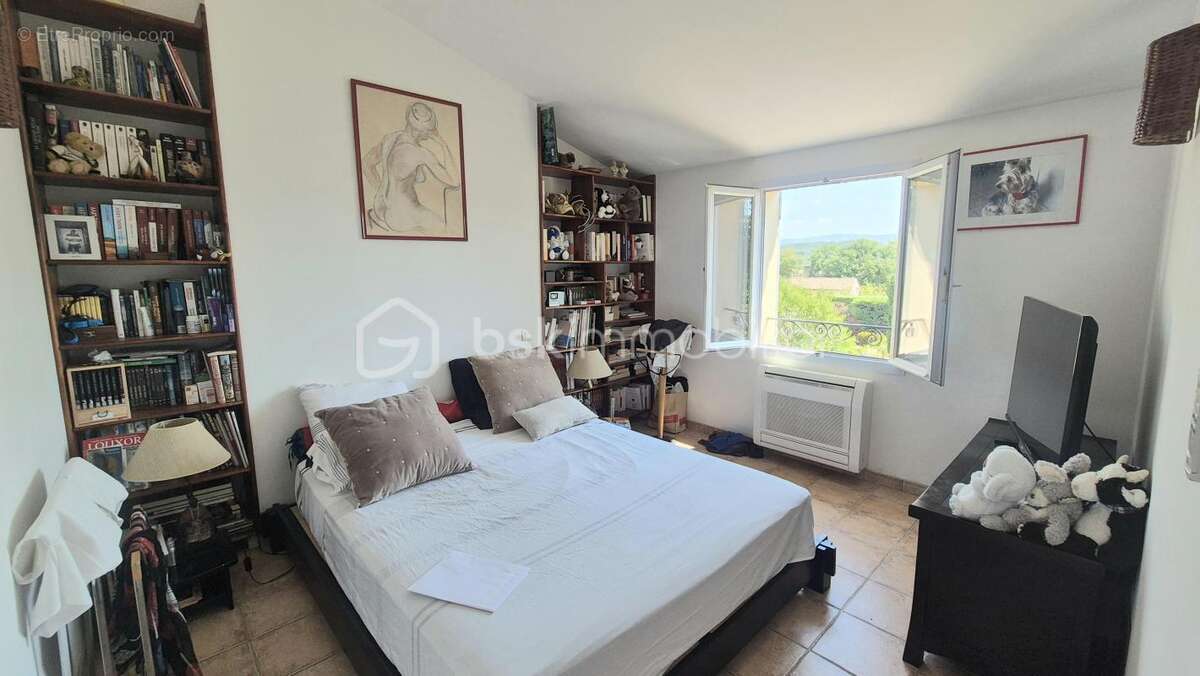 Maison à SAINT-SATURNIN-LES-APT