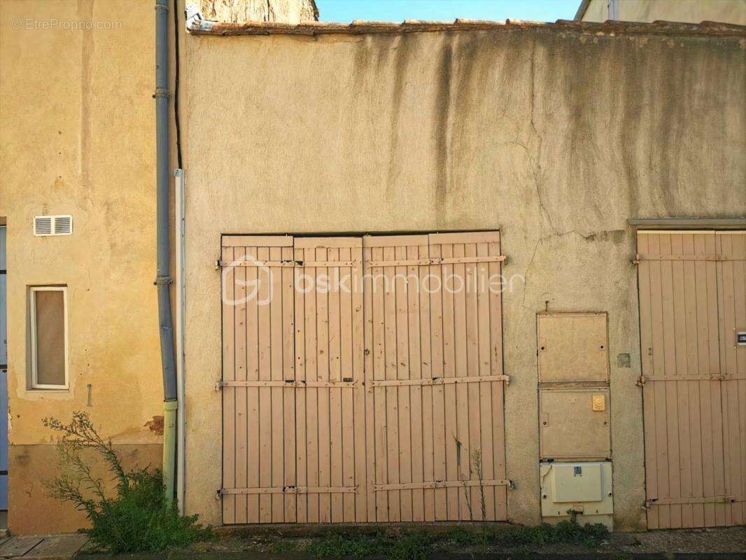 Appartement à CAUMONT-SUR-DURANCE