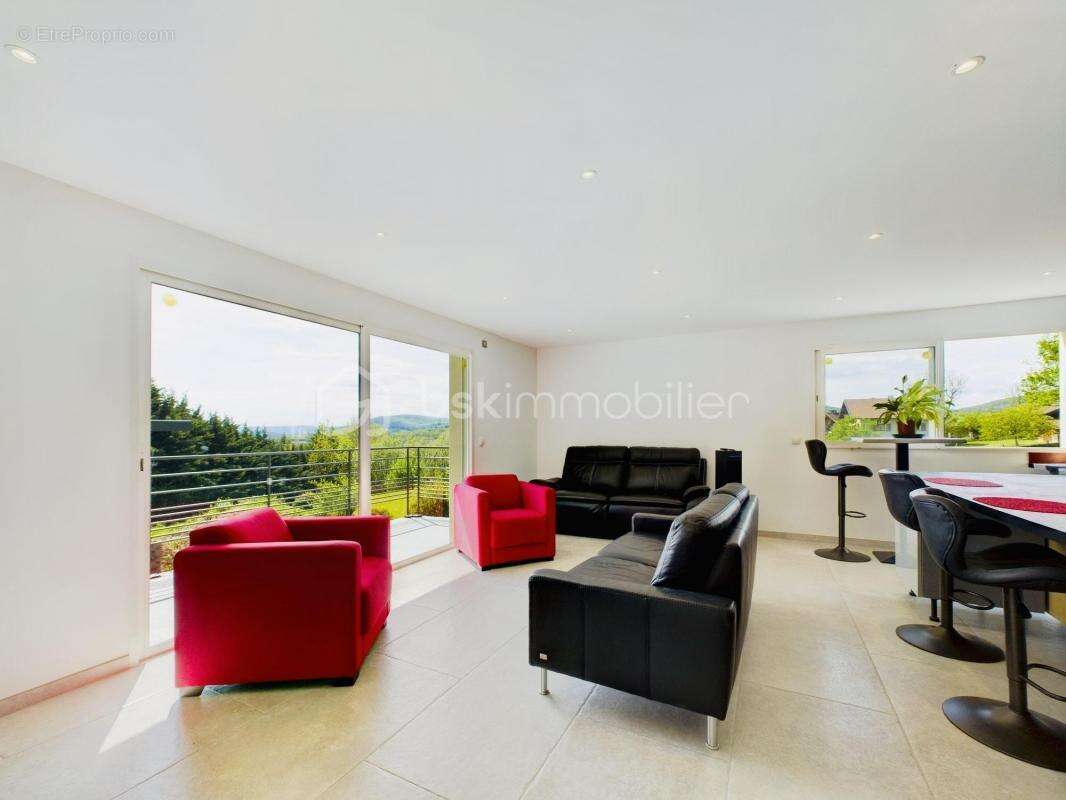 Maison à THORENS-GLIERES