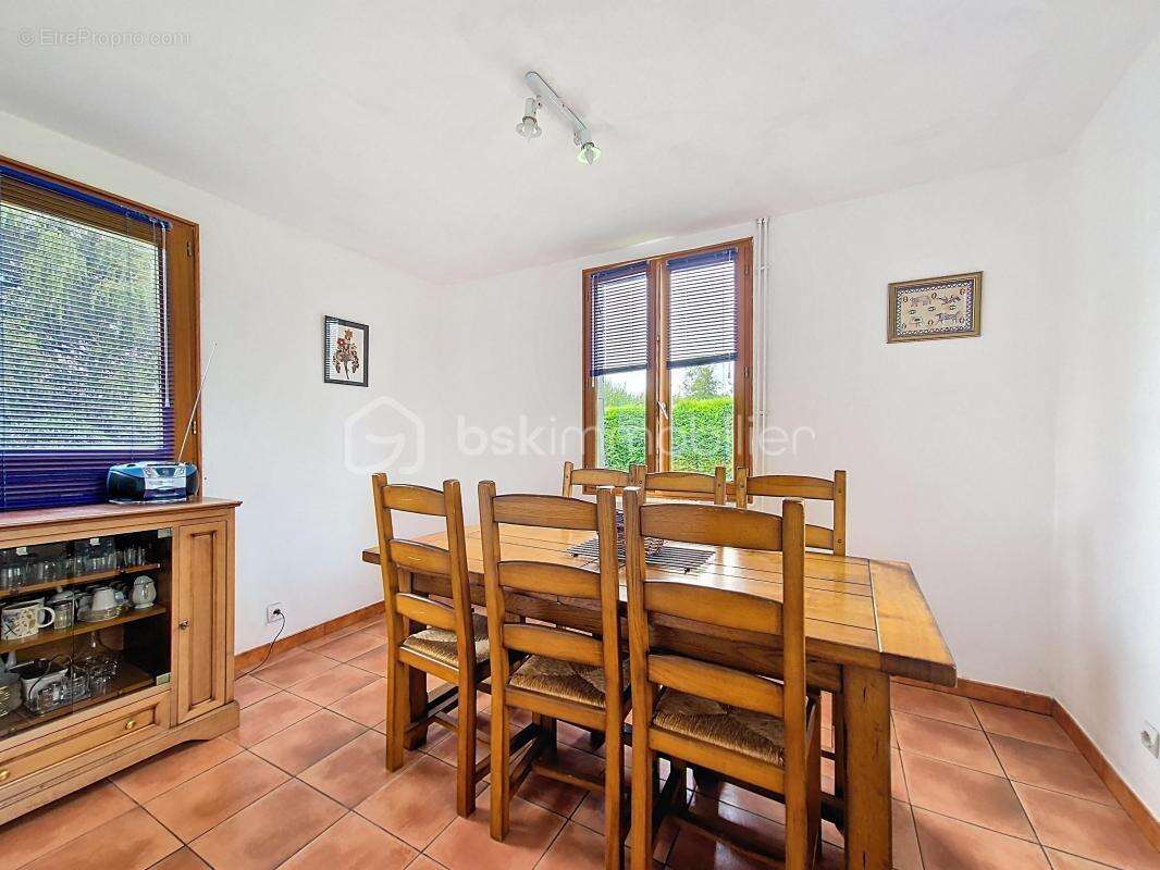 Maison à PONT-L'EVEQUE