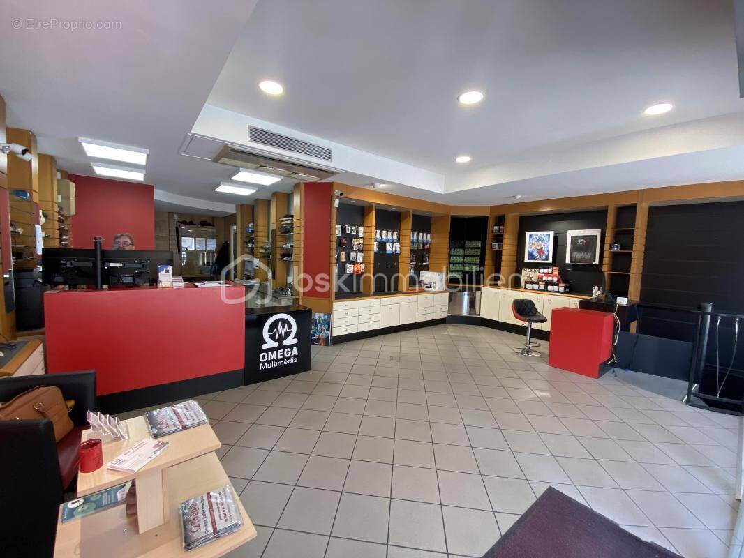 Commerce à PONT-DE-CHERUY