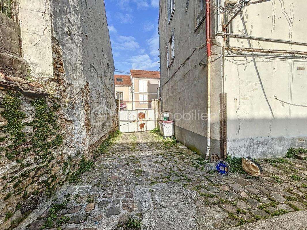 Parking à CORBEIL-ESSONNES