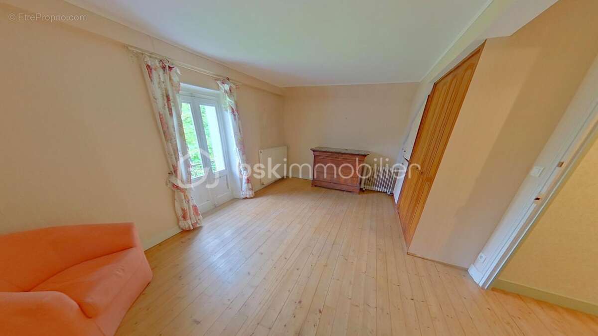 Maison à SAINT-VALERIEN