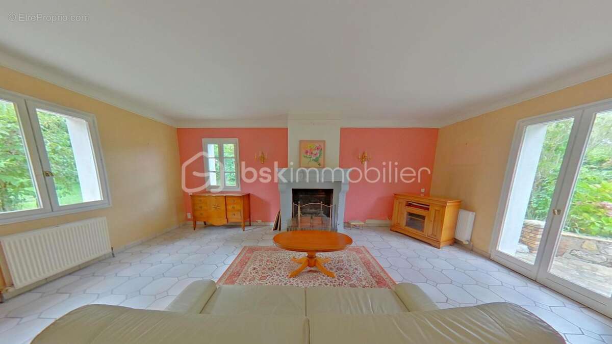 Maison à SAINT-VALERIEN