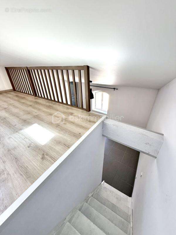 Appartement à SORGUES