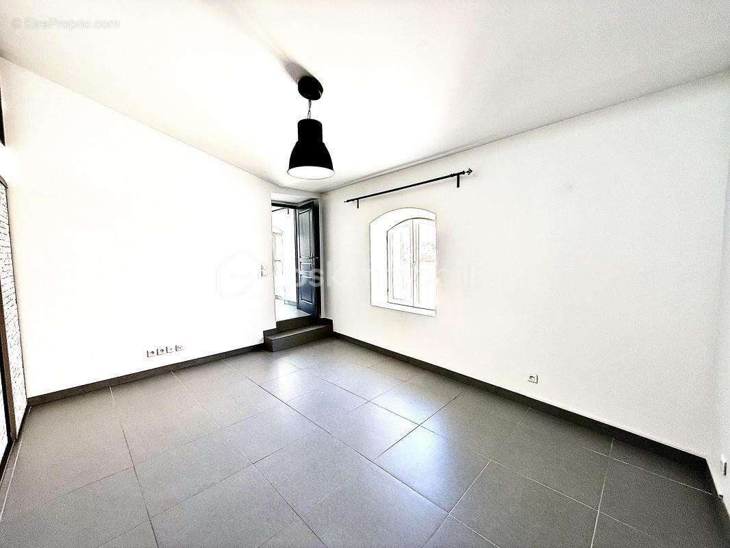 Appartement à SORGUES