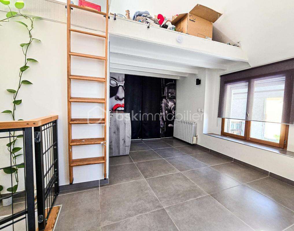 Maison à MONTEYNARD