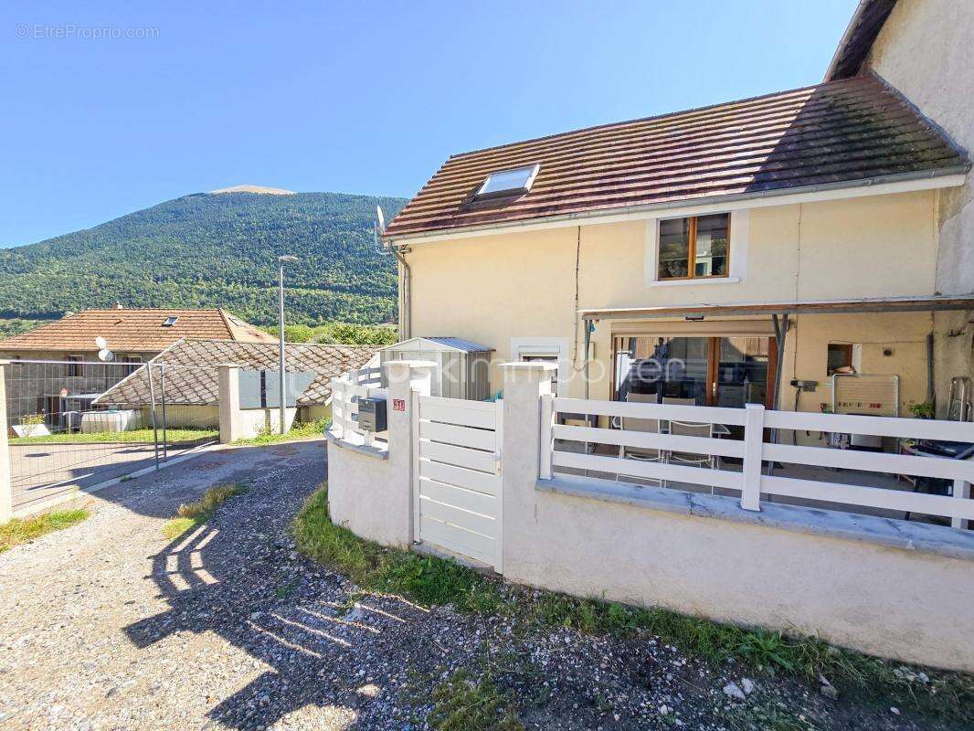 Maison à MONTEYNARD