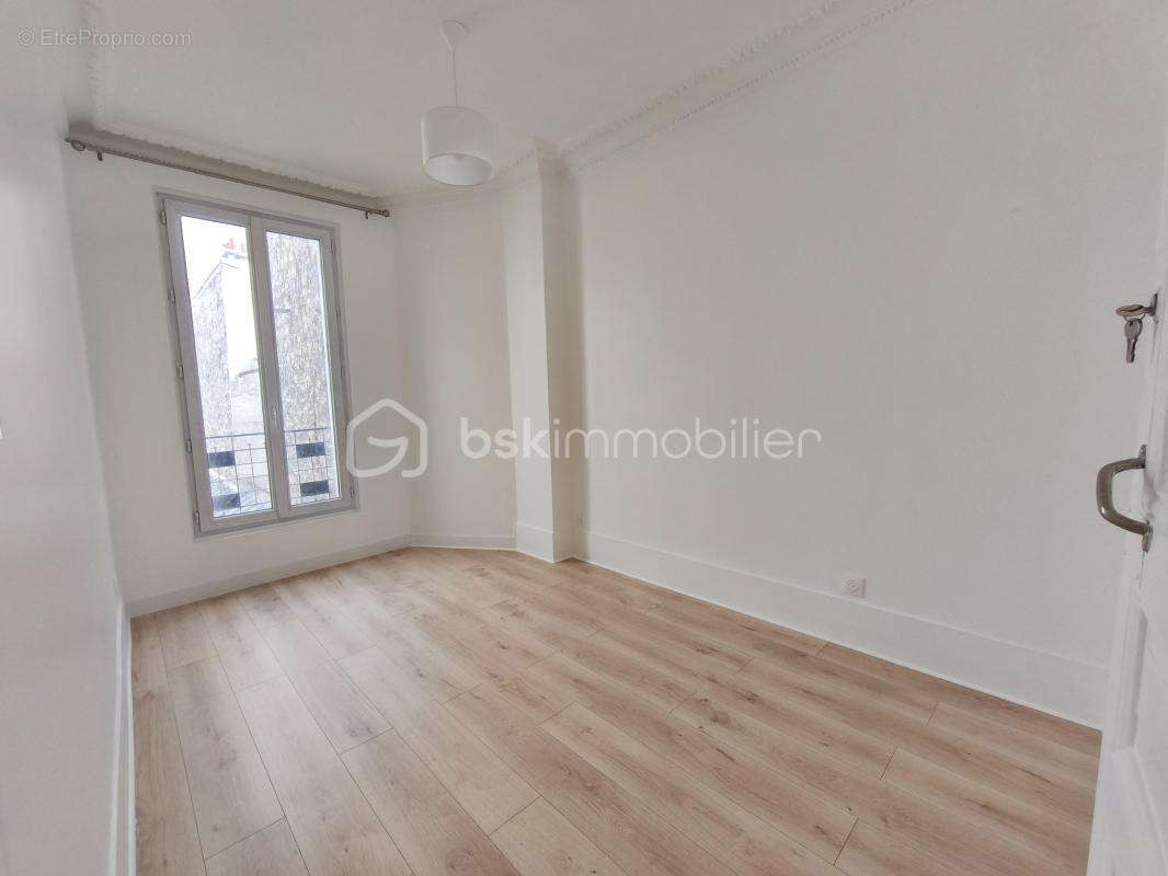 Appartement à AUBERVILLIERS