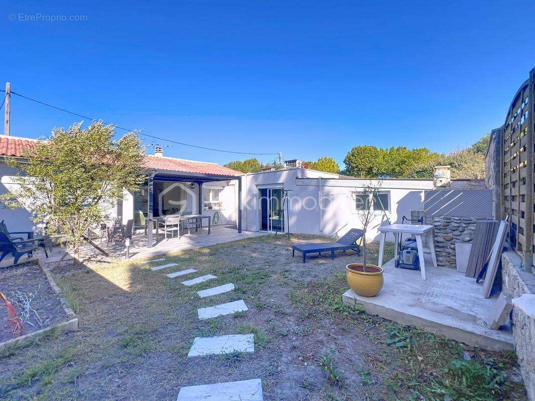 Maison à ECHIROLLES