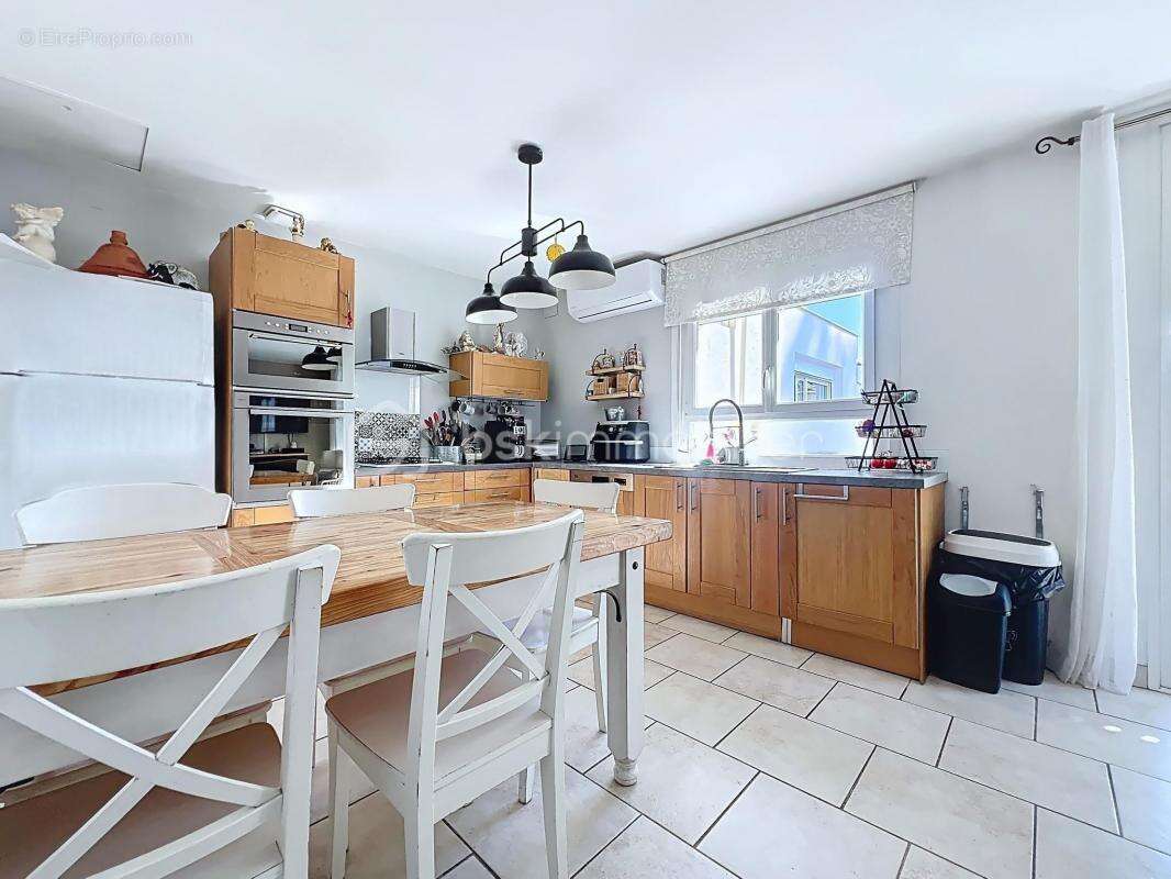 Maison à ECHIROLLES