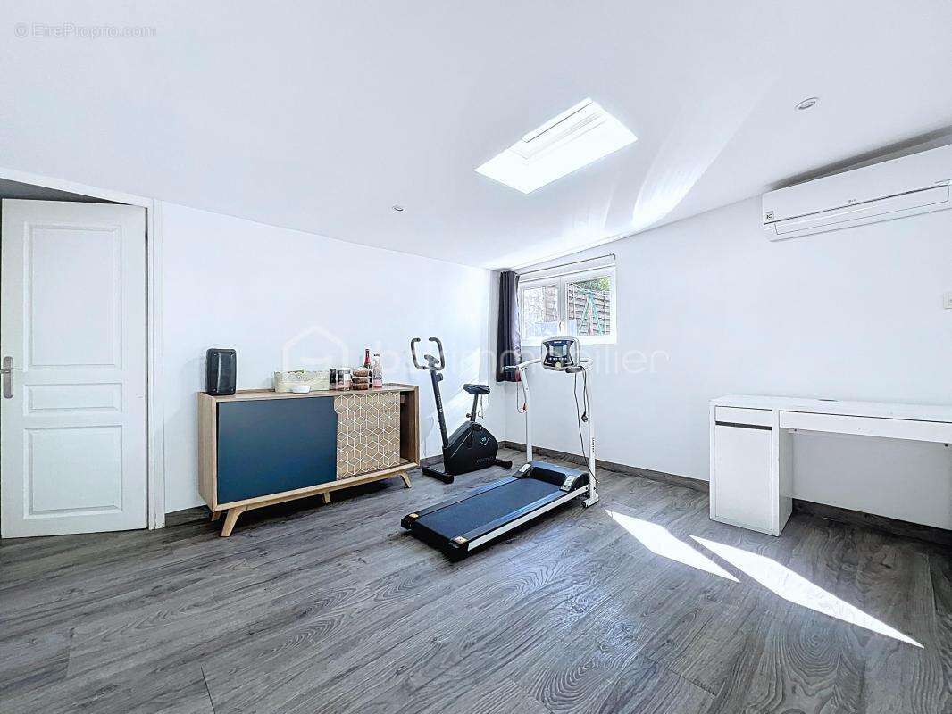 Maison à ECHIROLLES