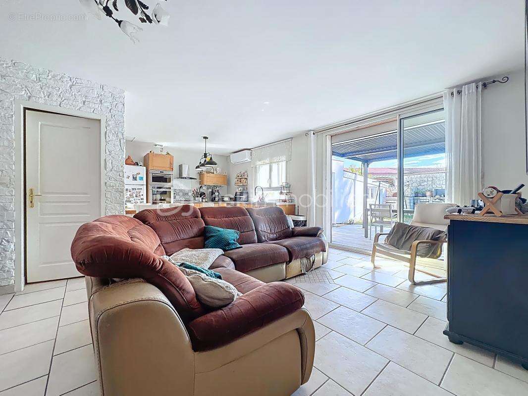 Maison à ECHIROLLES