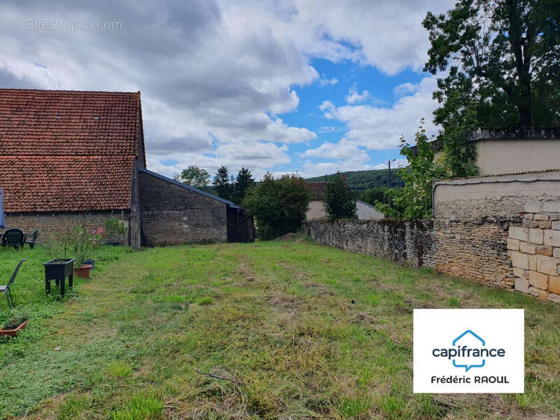 Maison à RECEY-SUR-OURCE