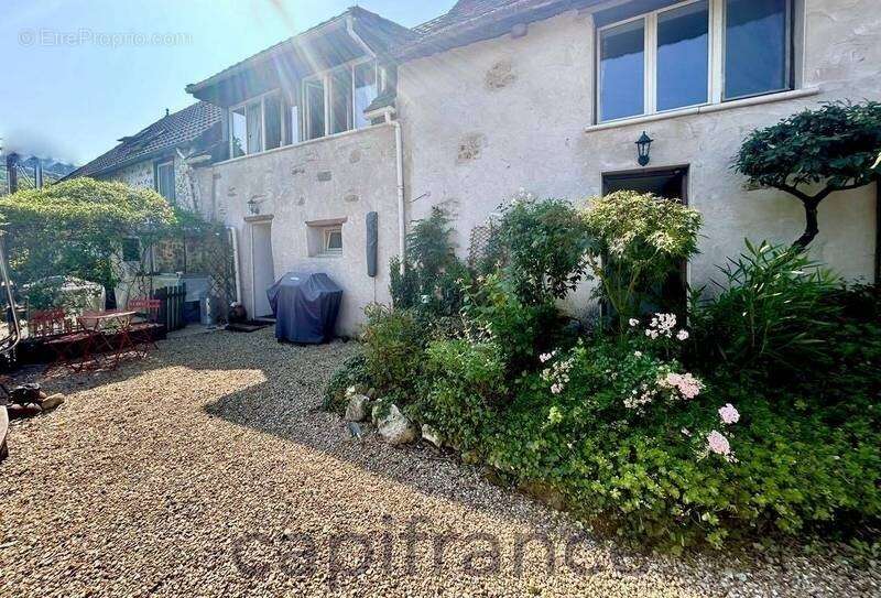 Maison à BEAULIEU-SUR-DORDOGNE