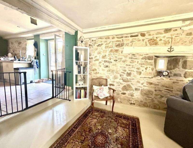 Maison à BEAULIEU-SUR-DORDOGNE