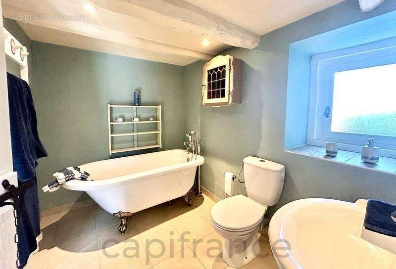 Maison à BEAULIEU-SUR-DORDOGNE