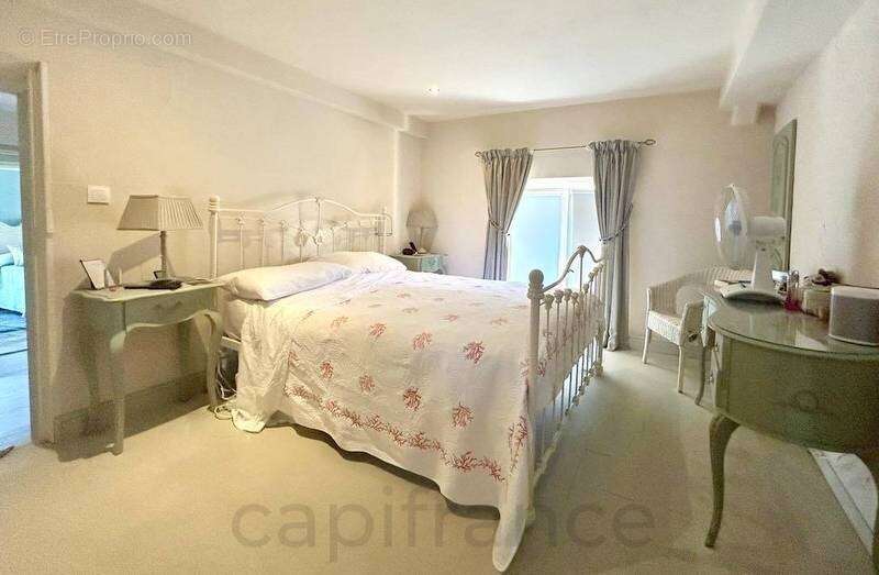 Maison à BEAULIEU-SUR-DORDOGNE