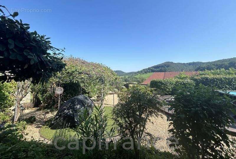Maison à BEAULIEU-SUR-DORDOGNE