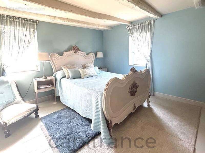 Maison à BEAULIEU-SUR-DORDOGNE