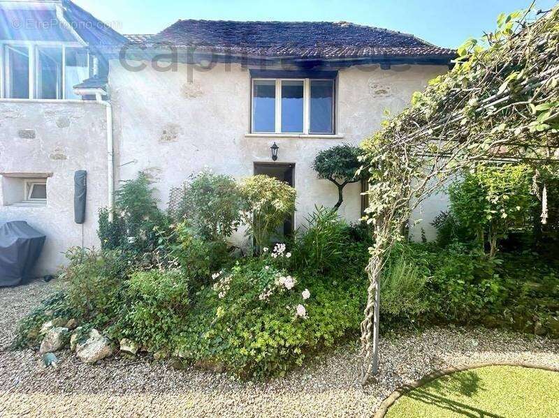 Maison à BEAULIEU-SUR-DORDOGNE