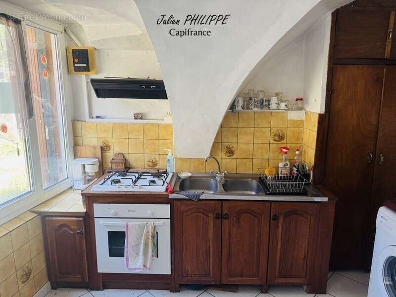 Maison à SAINT-LAURENT-DU-CROS