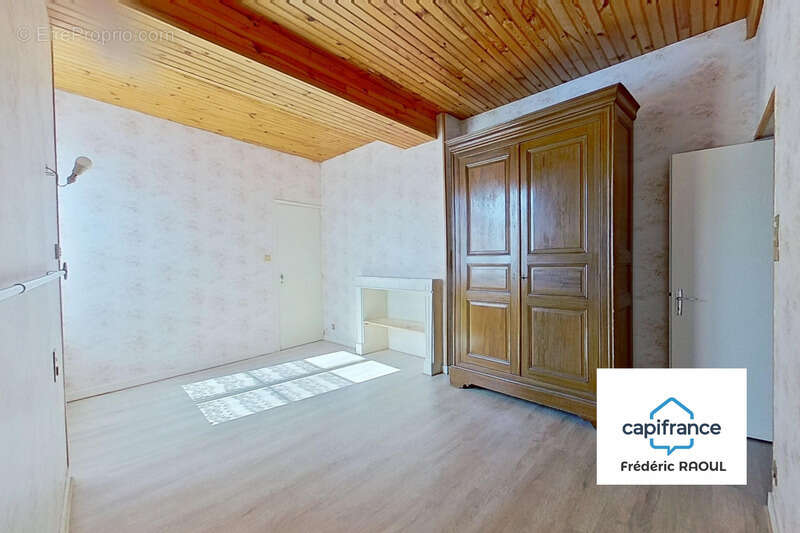 Maison à IS-SUR-TILLE