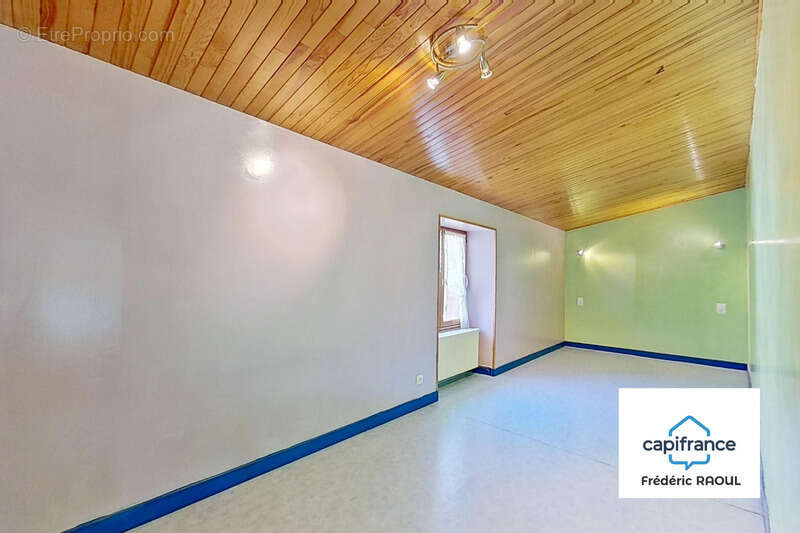 Maison à IS-SUR-TILLE