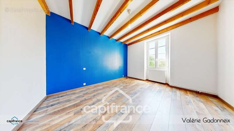 Maison à GENSAC-LA-PALLUE