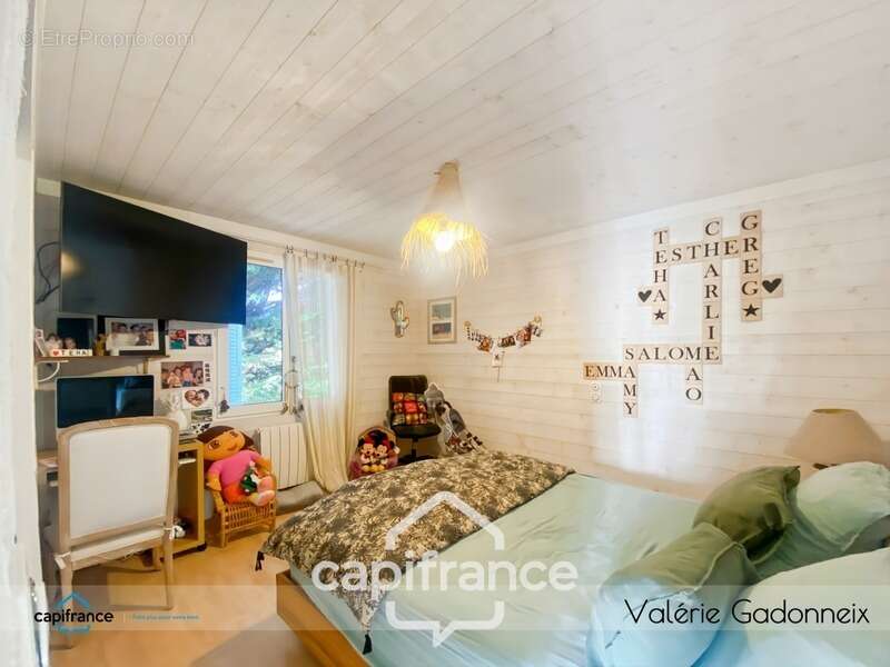 Commerce à SAINTE-SOULLE