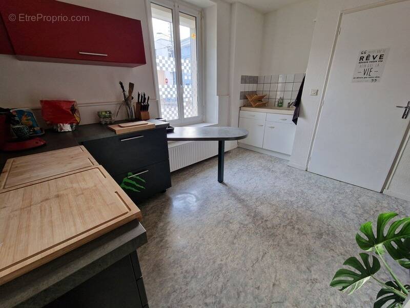 Appartement à THAON-LES-VOSGES