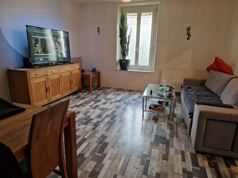 Appartement à THAON-LES-VOSGES