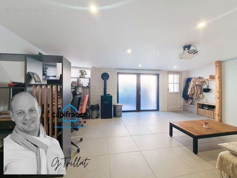 Maison à SAINT-CLAIR-DE-LA-TOUR