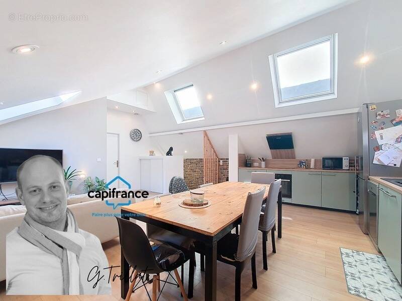 Maison à SAINT-CLAIR-DE-LA-TOUR