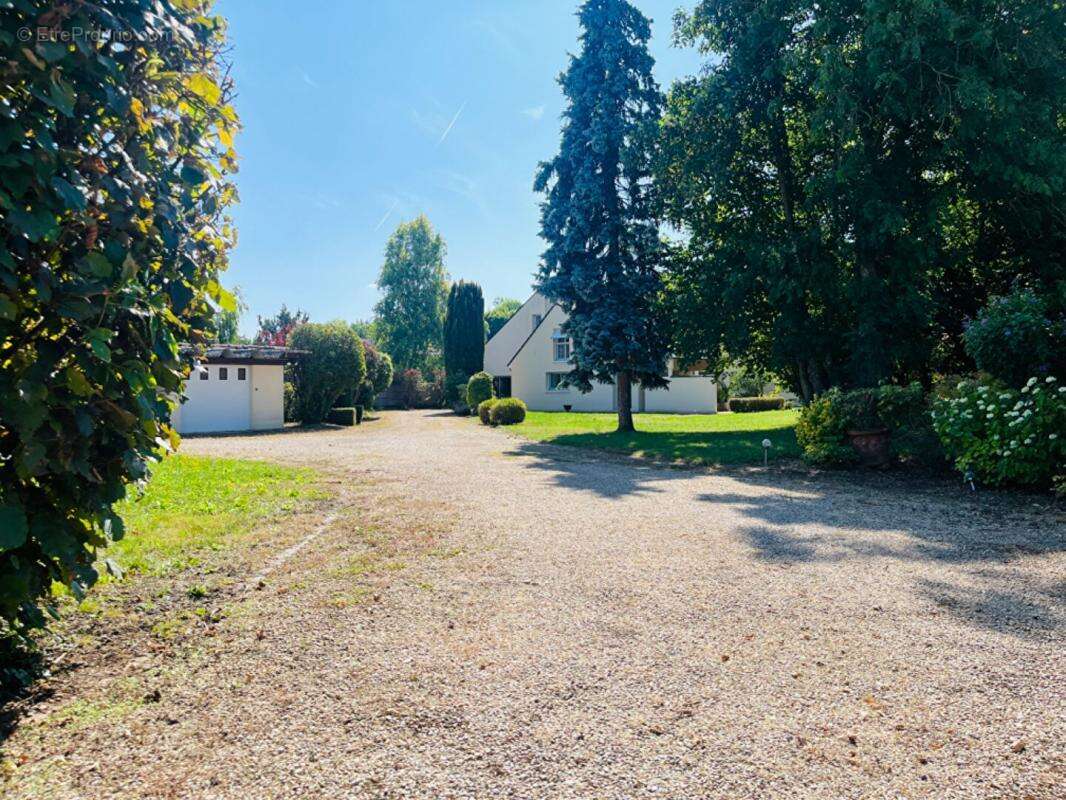 Maison à MARCILLY-SUR-SEINE