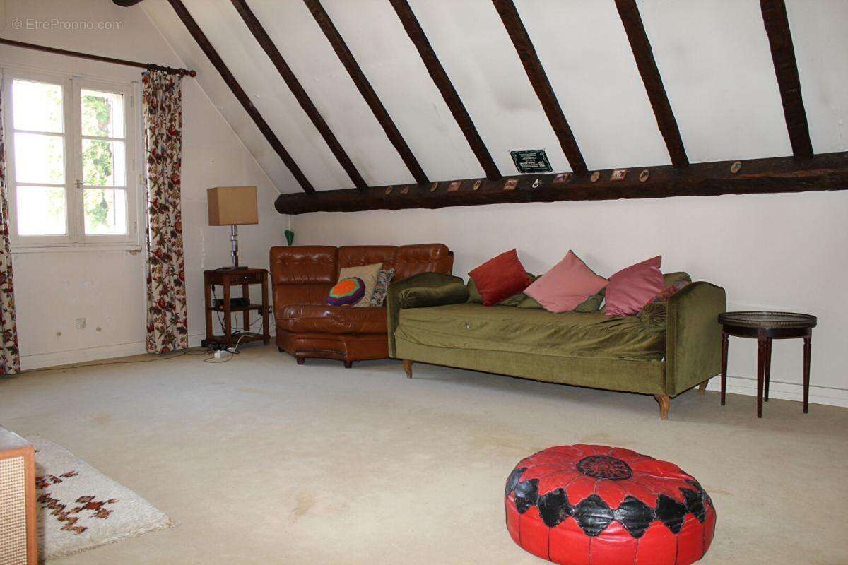 Maison à MAREIL-LE-GUYON