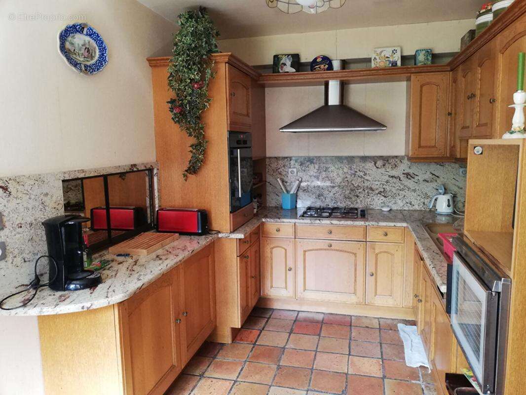 Maison à MAREIL-LE-GUYON