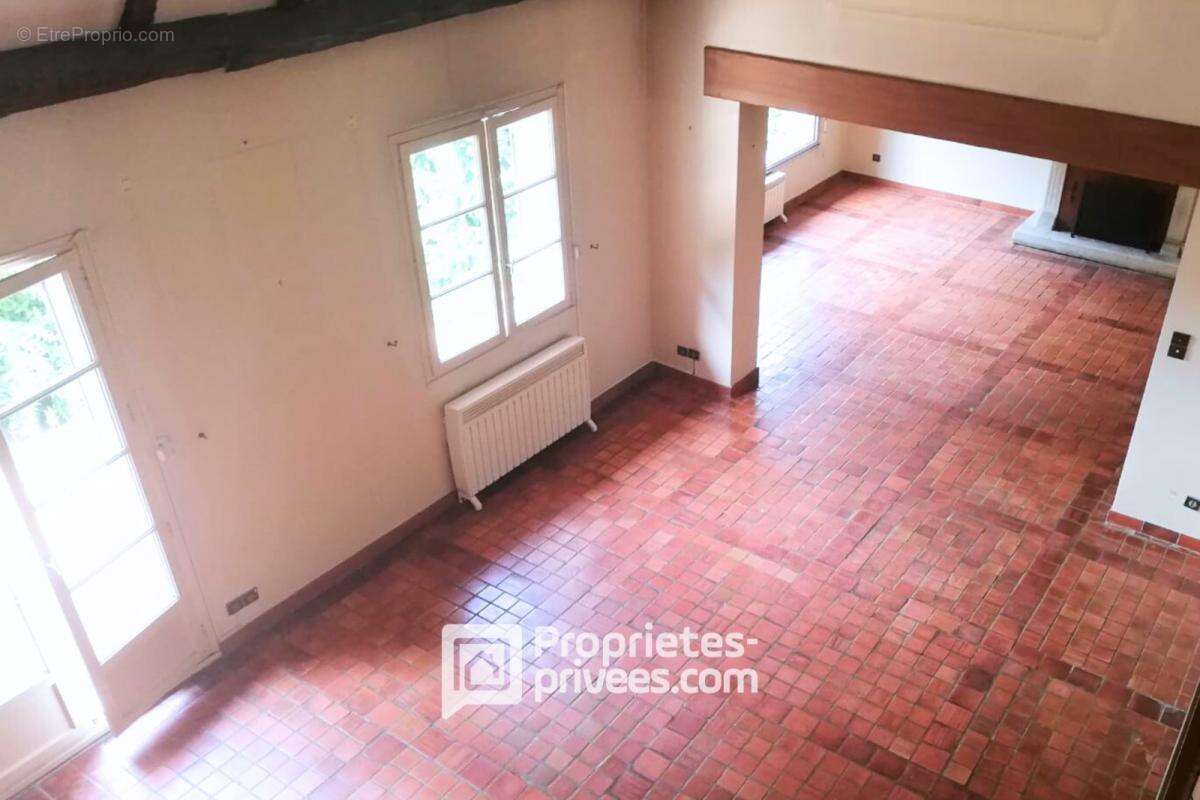 Maison à MAREIL-LE-GUYON