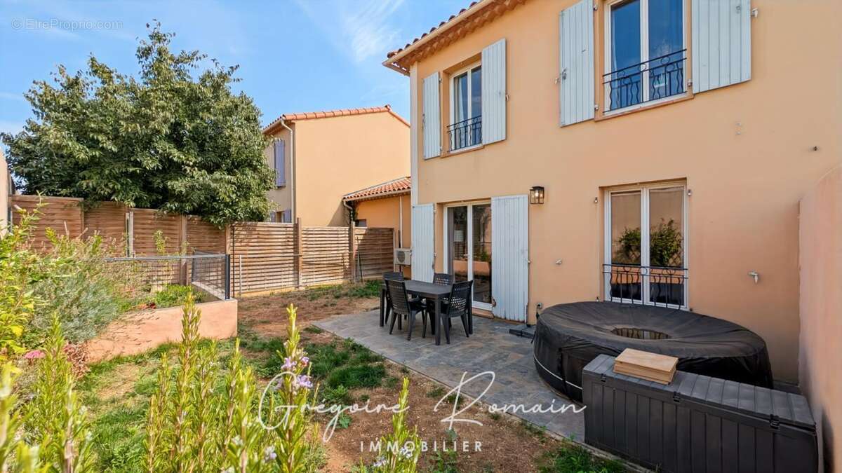 Maison à SAINT-CHAMAS