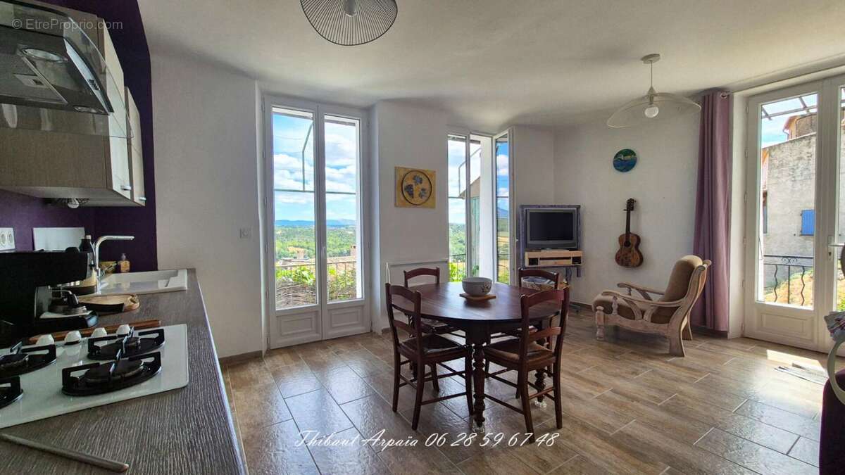 Appartement à PUIMOISSON