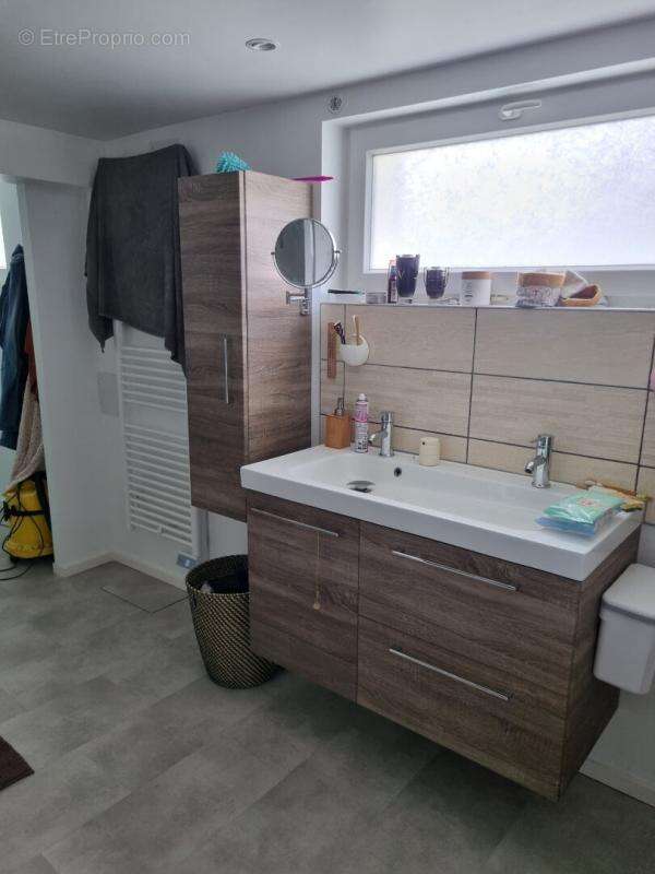 Maison à SAINT-REMY-SUR-AVRE