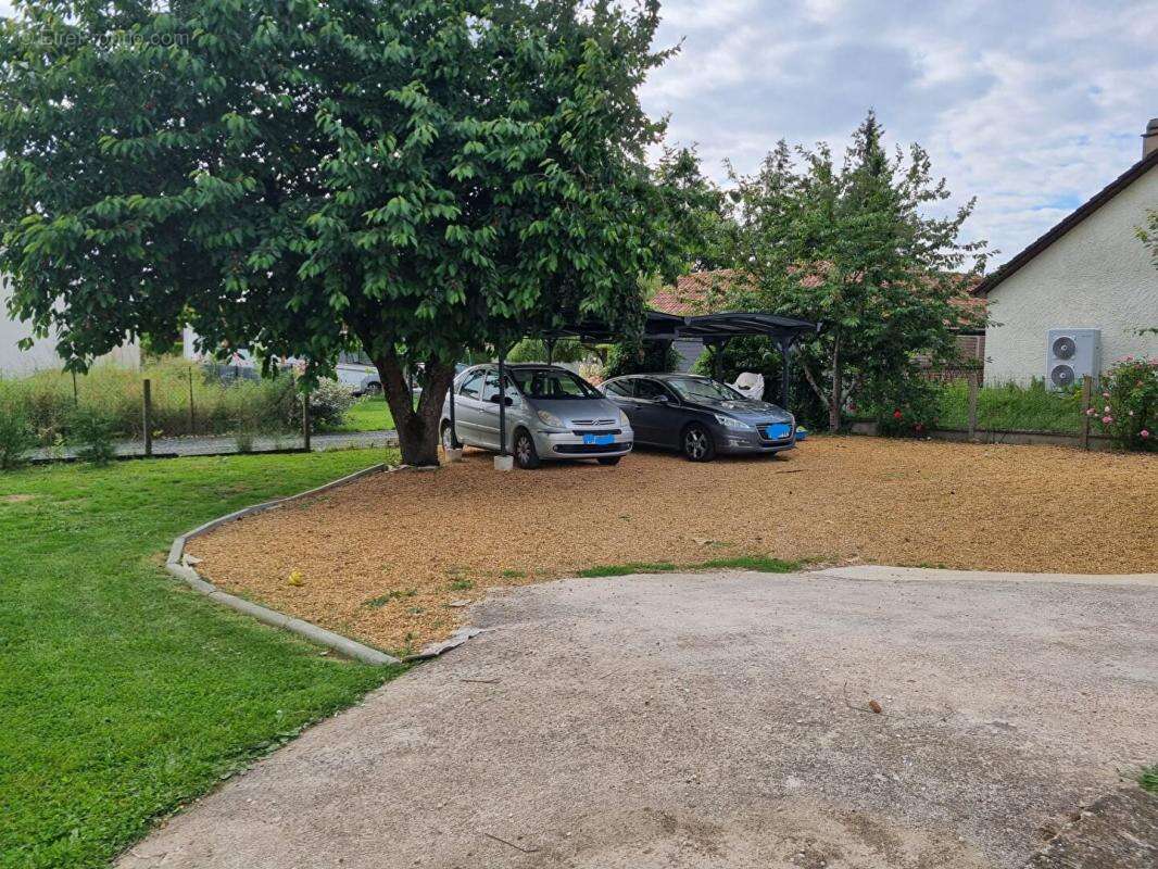 Maison à SAINT-REMY-SUR-AVRE