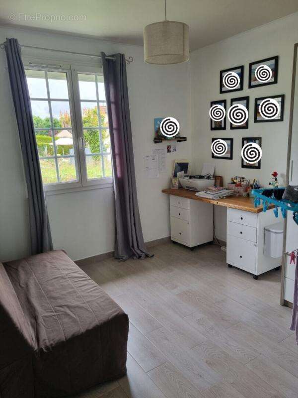 Maison à SAINT-REMY-SUR-AVRE