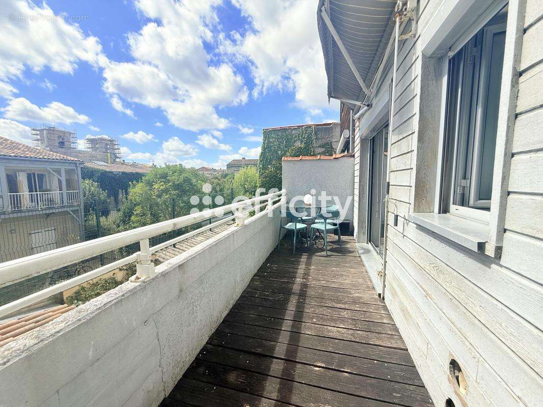 Appartement à BORDEAUX