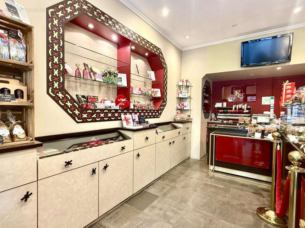 Commerce à PARIS-5E