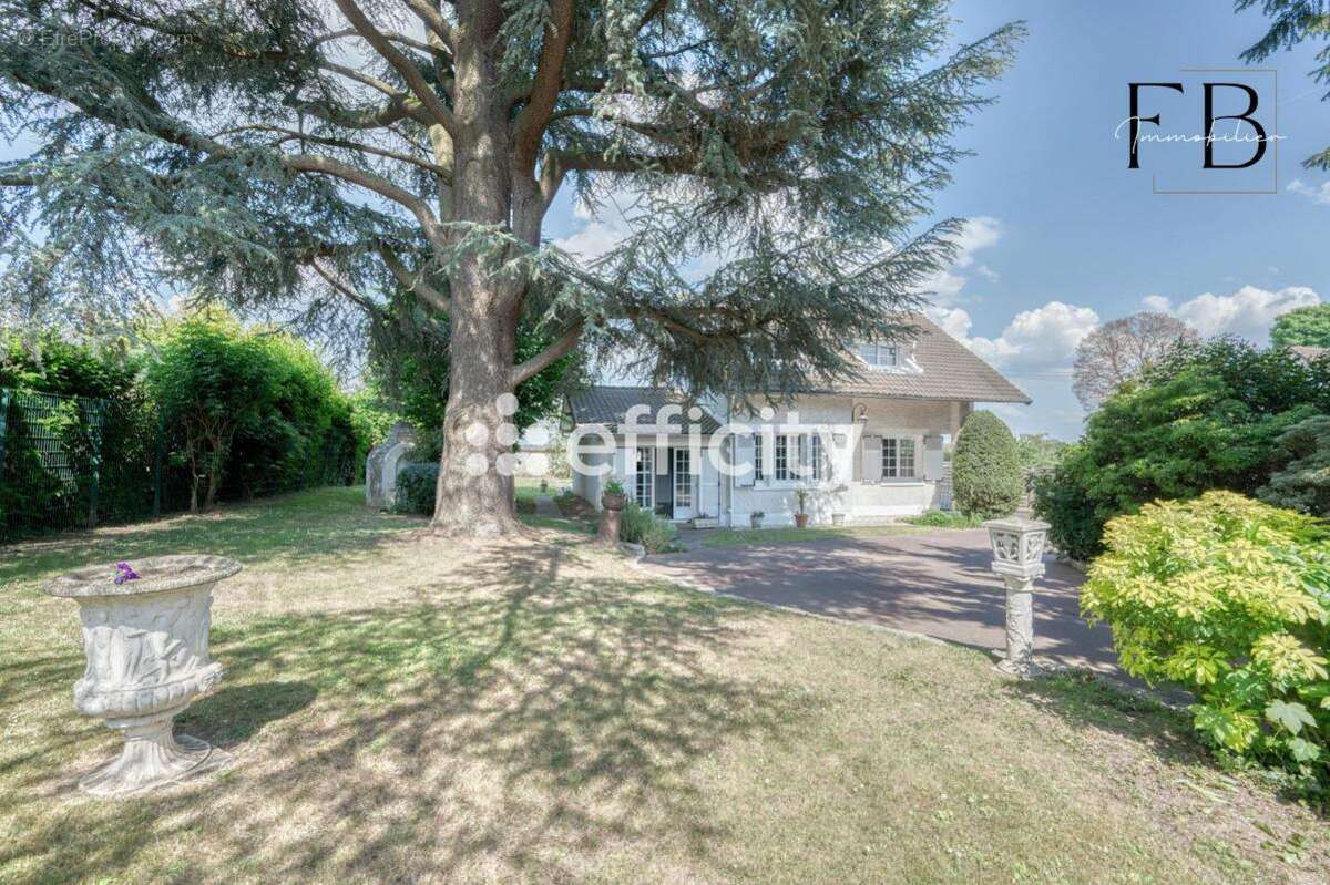 Maison à BOUFFEMONT