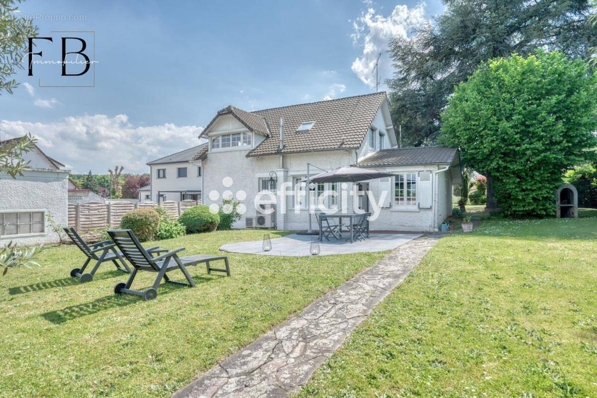 Maison à BOUFFEMONT