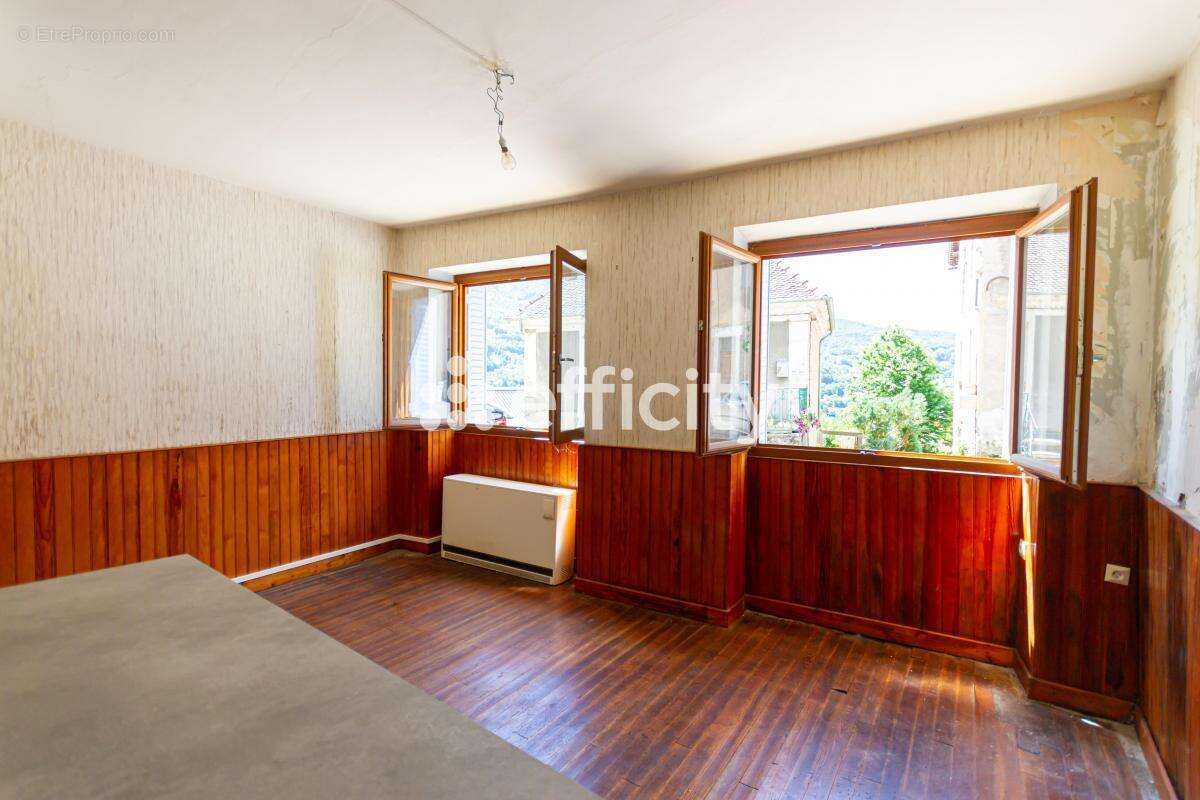 Maison à SAINT-FIRMIN