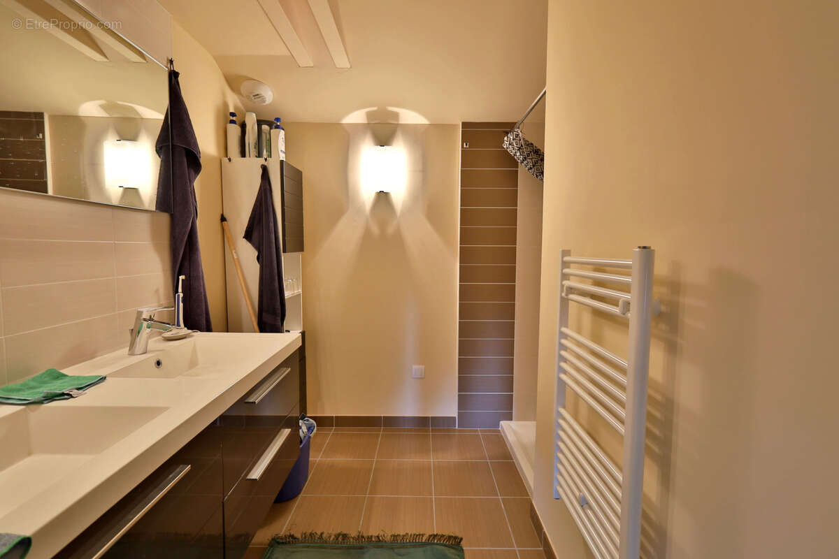 Maison à OYTIER-SAINT-OBLAS