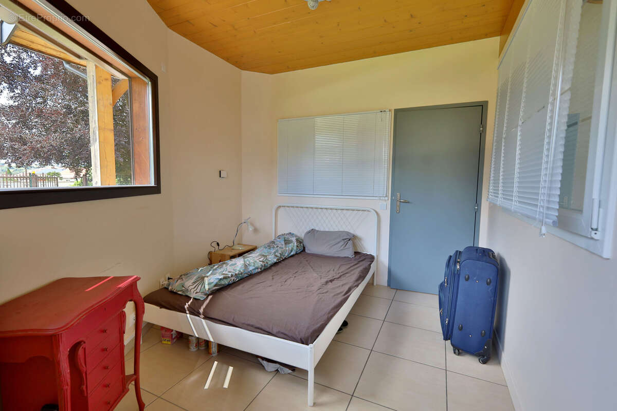 Maison à OYTIER-SAINT-OBLAS